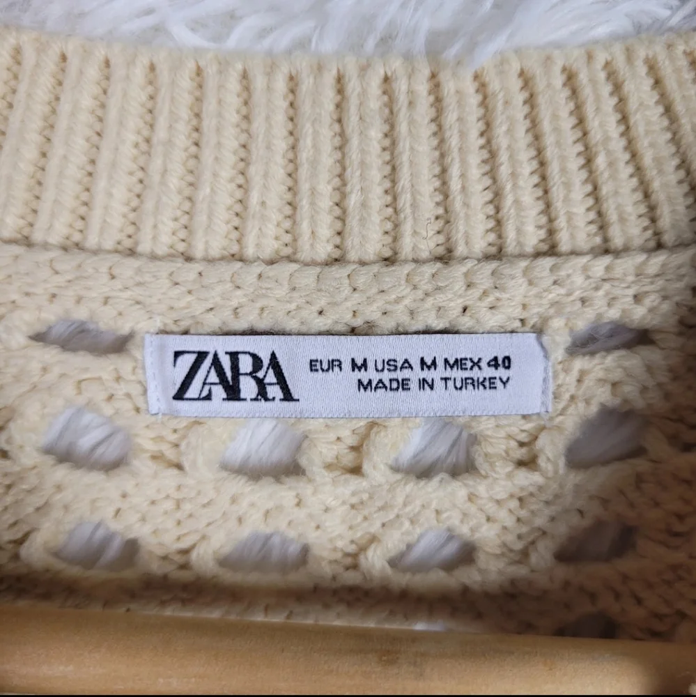 Zara Women Medium Cream Open Knit Embroidered Sweater Crochet - Picture 2 of 5